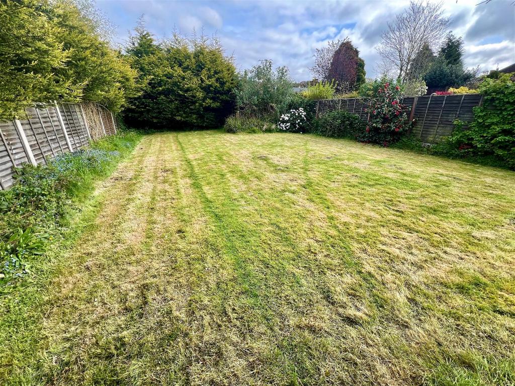 BR29 Garden3.jpg