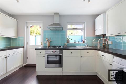 49 Trinity Street, Enfield, EN2 6NT