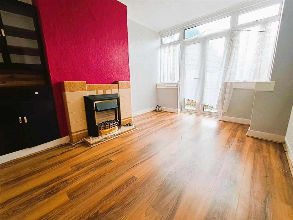 Whitecroft Road, Sheldon, Birmingham 3 bed semidetached house for sale