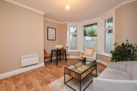 1 bedroom flat for sale, Pevensey Road, St. Leonards-On-Sea