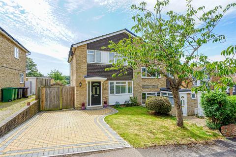 3 bedroom semi-detached house for sale, Birch Way, Hastings