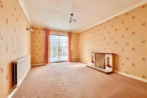 3 bedroom detached bungalow for sale, Common Road, Hemsby