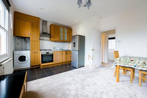 1 bedroom flat to rent, Aynhoe Road, London W14