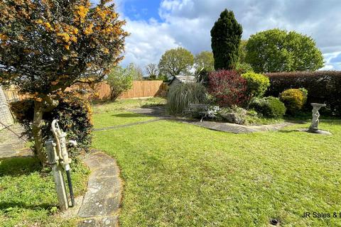3 bedroom detached bungalow for sale, Kingswell Ride, Cuffley