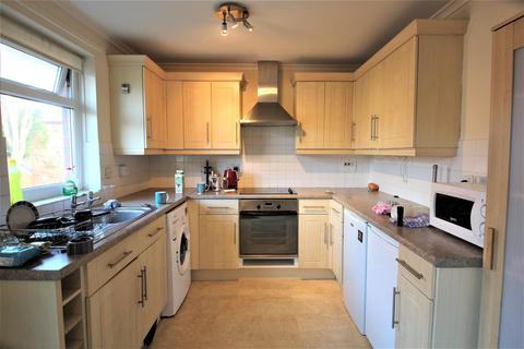 2 bedroom apartment to rent, Marian Terrace, Woodhouse, Leeds, LS6 2UB