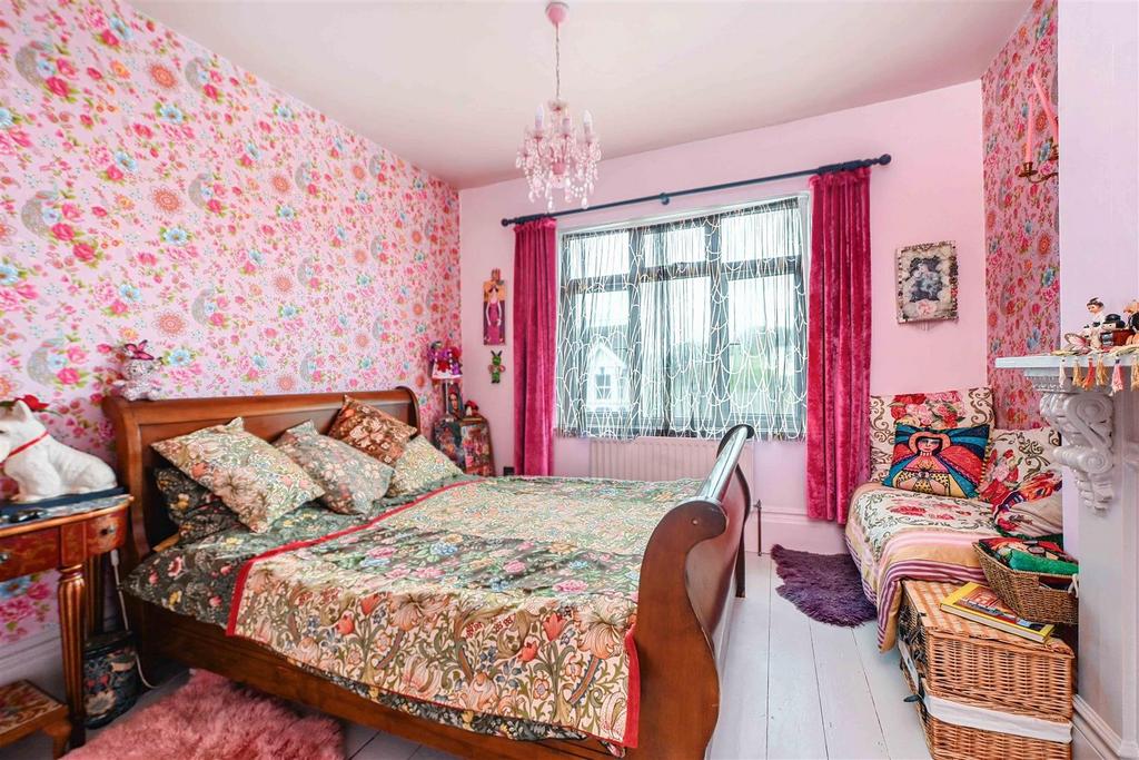 28 Edwin road tn35 (37).jpg