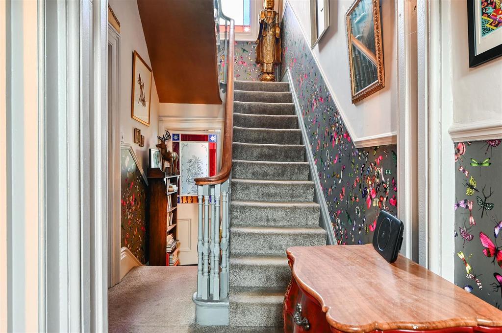 28 Edwin road tn35 (22).jpg
