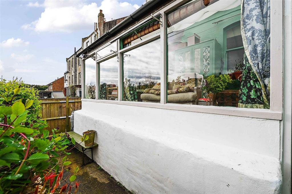 28 Edwin road tn35 (14).jpg