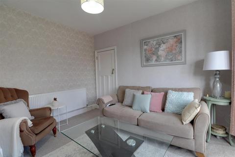 3 bedroom semi-detached house for sale, Gainsborough Road, Crewe