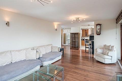 3 bedroom flat for sale, Loudoun Road, London NW8
