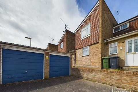 27 Bennet Close, Basingstoke, RG21 5JR