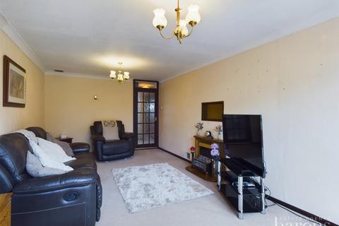 27 Bennet Close, Basingstoke, RG21 5JR