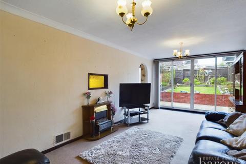 27 Bennet Close, Basingstoke, RG21 5JR