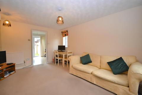 2 bedroom end of terrace house for sale, Renfrew Close, Dorchester