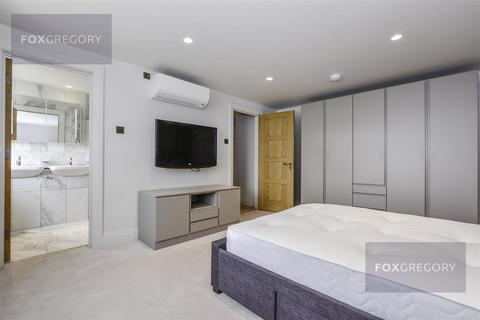 3 bedroom apartment to rent, Sheringham, St John's Wood Park, London NW8