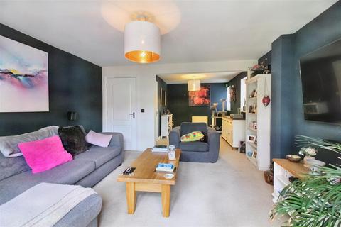 5 bedroom detached house for sale, Morgan Drive, Aylesbury
