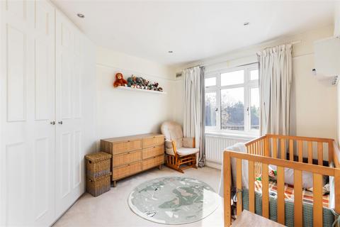 157 Mostyn Road, London, SW19 3LS