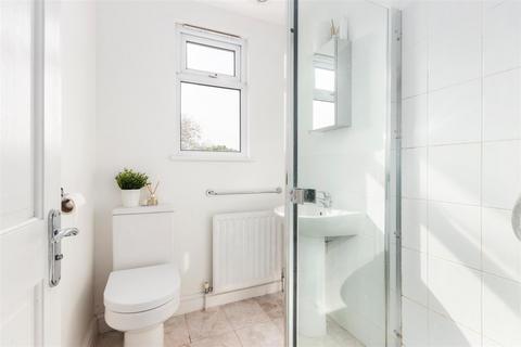 157 Mostyn Road, London, SW19 3LS