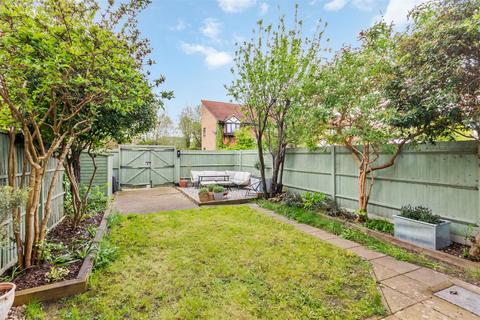 4 bedroom end of terrace house for sale, Toynbee Road, West Wimbledon SW20