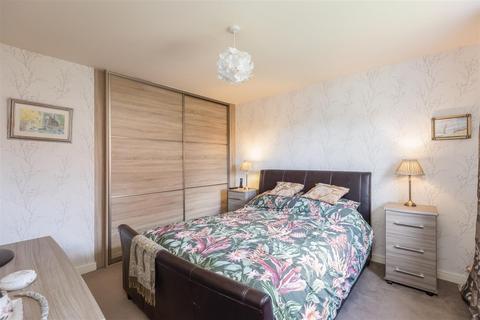 2 Chapel Drive, Malton, YO17 7PG