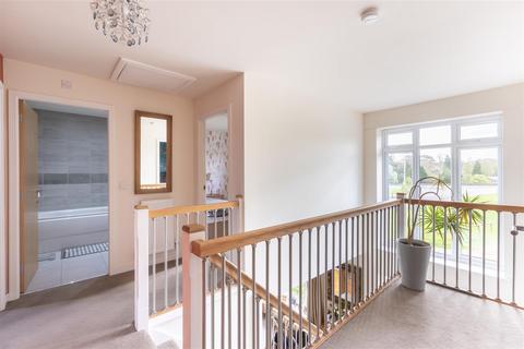 2 Chapel Drive, Malton, YO17 7PG