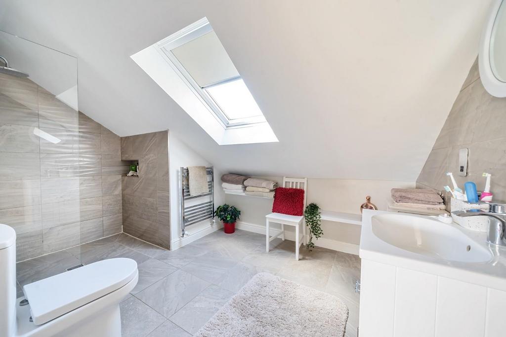 Master En-Suite