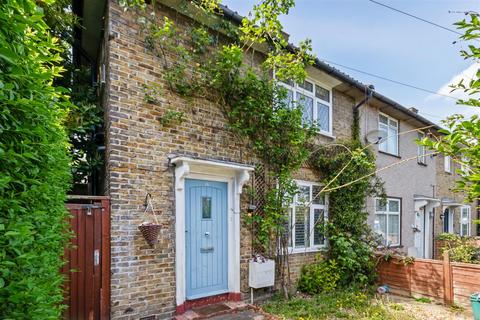 16 Darley Gardens, Morden, SM4 6QF