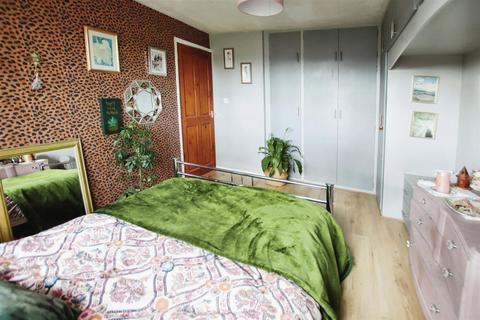 3 bedroom semi-detached house for sale, Burgundy Close, Locks Heath, Southampton