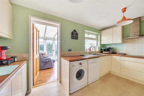 3 bedroom detached house for sale, Mount Close, Honiton