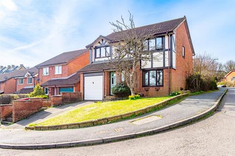 4 bedroom detached house for sale, Rothwell Court, Newhaven