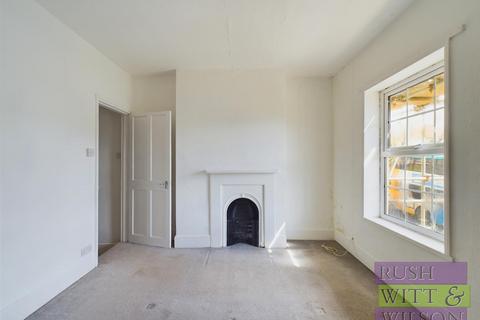 2 bedroom terraced house for sale, Old London Road, Hastings