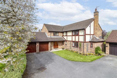 5 bedroom detached house for sale, Swallow Drive, Pool In Wharfedale, Otley