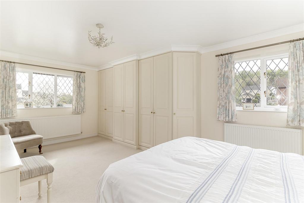 Master Bedroom - C.jpg