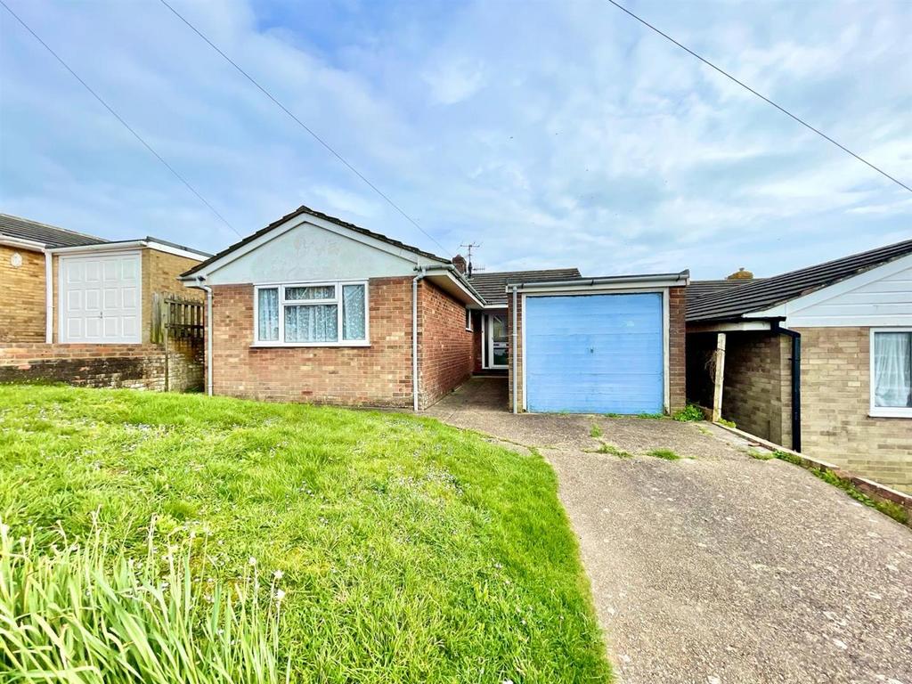 Wellington Road, Newhaven 2 bed detached bungalow for sale £285,000