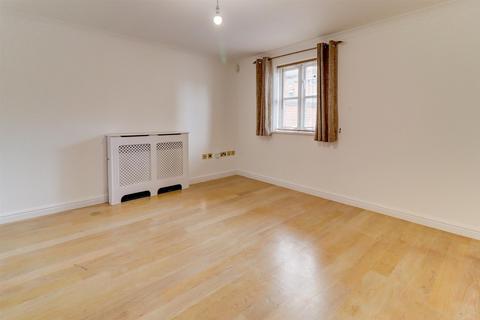 2 bedroom flat to rent, Northumberland Mews, Northumberland Road, Leamington Sp