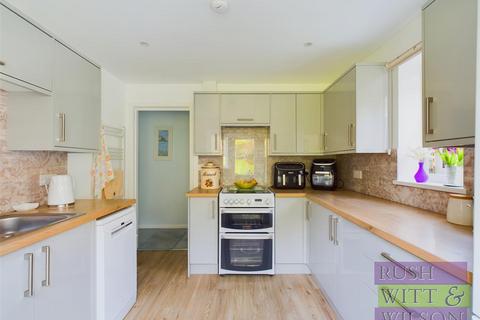 2 bedroom flat for sale, Rock Close, Hastings
