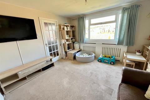 3 bedroom end of terrace house for sale, Ash Walk, Newhaven