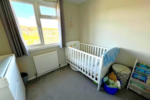 17 Ash Walk, Newhaven, BN9 9XH