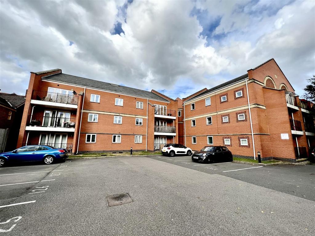 Grants Yard, Burton On Trent DE14 1 bed flat £595 pcm (£137 pw)