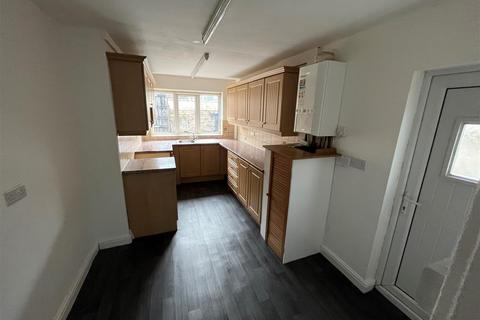 2 bedroom house to rent, 174 Avenue ParadeAccringtonLancashire