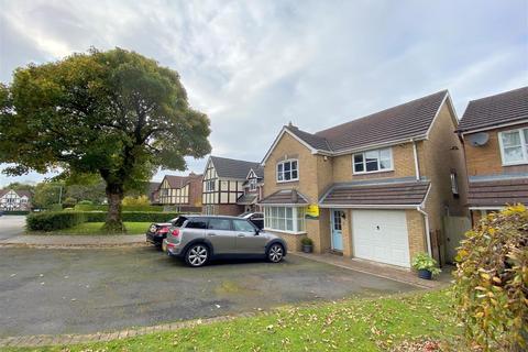 5 bedroom detached house for sale, Milltown Way, Leek