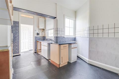 27 Cotswold Road, Westcliff-on-sea, SS0 8AA