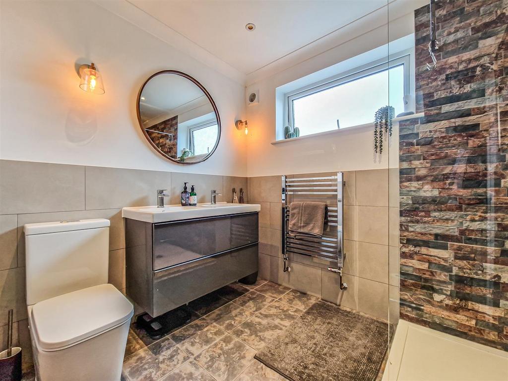 Luxury shower room