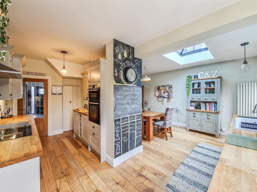 Stunning kitchen-breakfast room