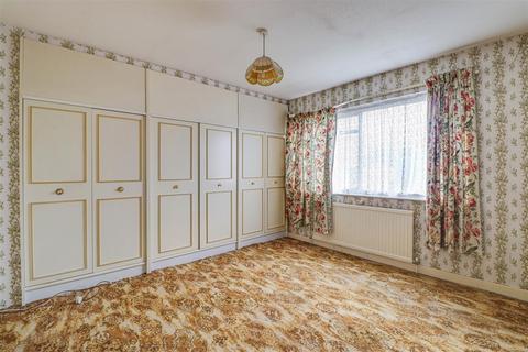 135 Raphael Drive, Shoeburyness, Southend-on-sea, SS3 9UR
