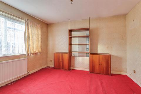 135 Raphael Drive, Shoeburyness, Southend-on-sea, SS3 9UR