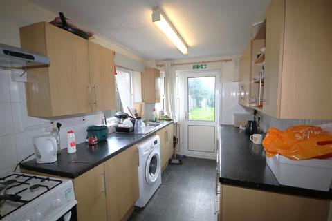 4 bedroom end of terrace house for sale, Bramshaw Road, Canterbury