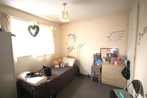 17 Bramshaw Road, Canterbury, CT2 7HR
