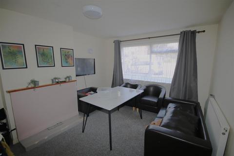 17 Bramshaw Road, Canterbury, CT2 7HR