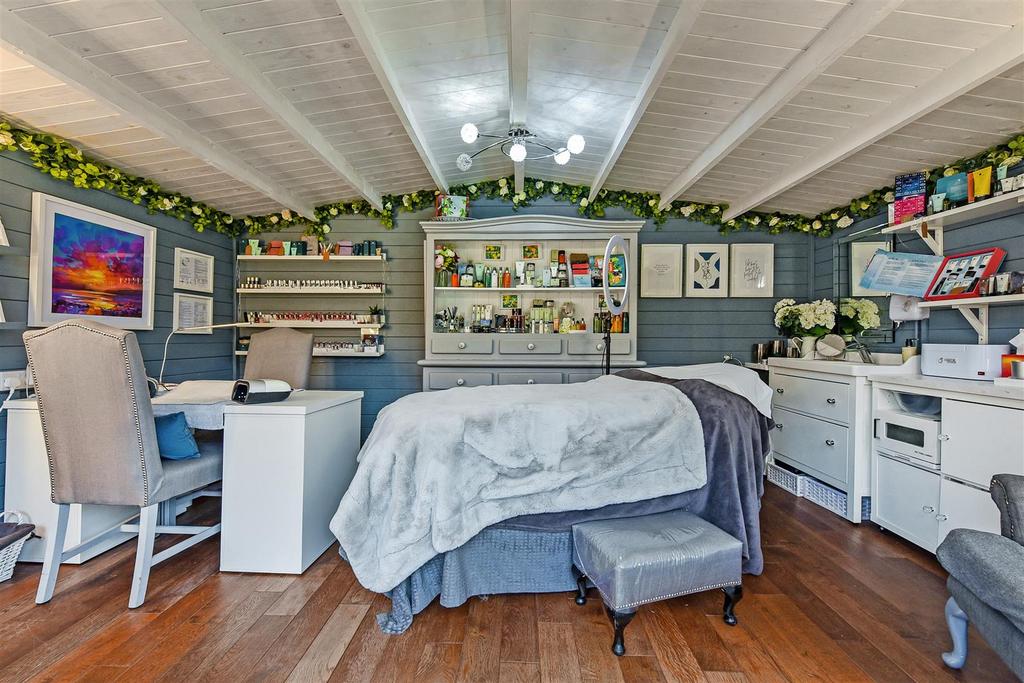 Sketch Ph19 4789484.jpg